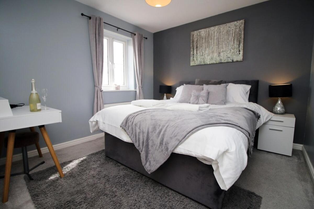 Buxton Way By Ty Sa - 3 Bedroom House Royal Wootton Bassett Eksteriør billede